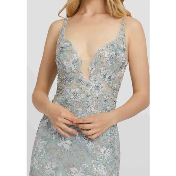 New ~ MAC DUGGAL ~ STUNNING! Embroidered Embellished Mermaid Dress Size 2 - Picture 3 of 8